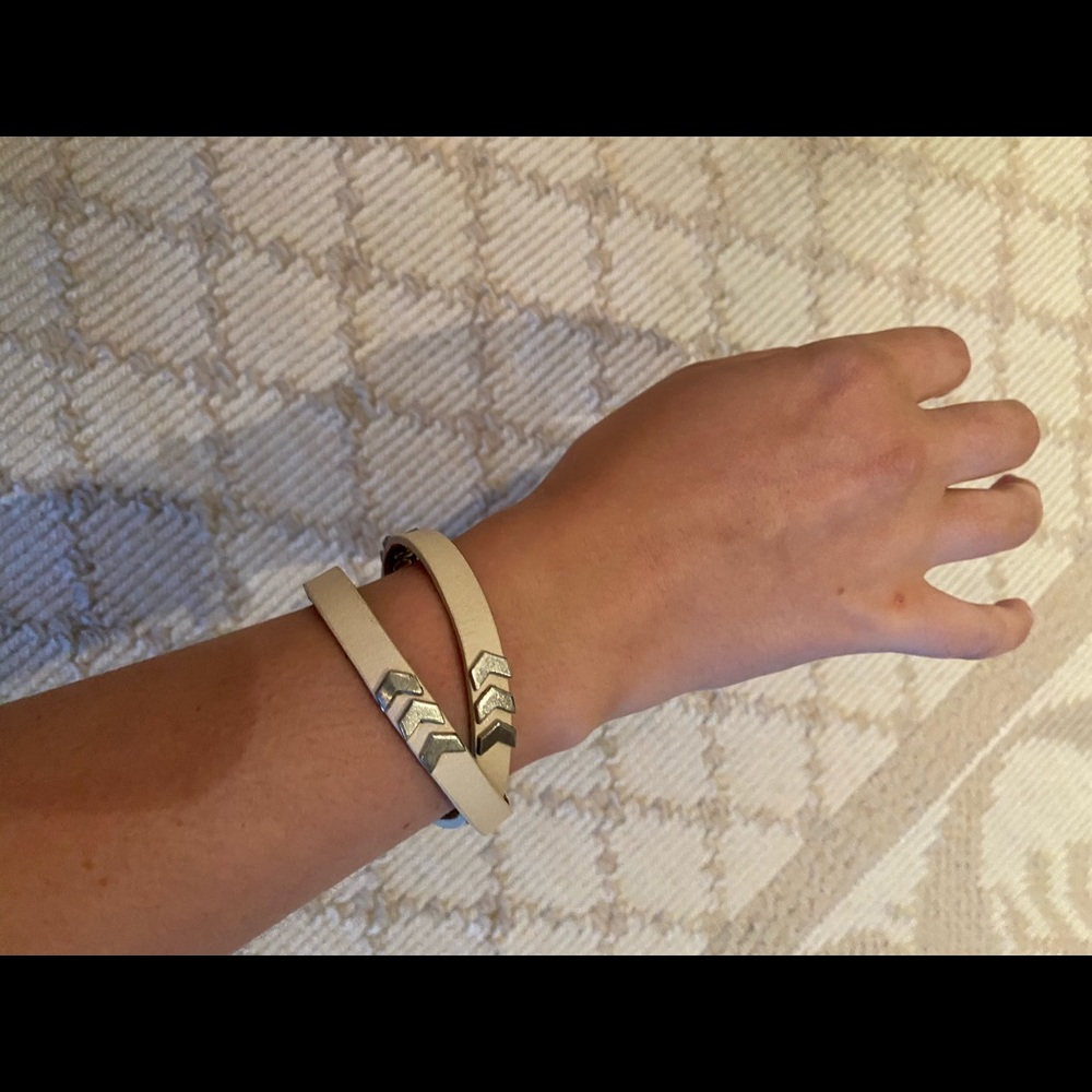 White leather studded arrow bracelet
